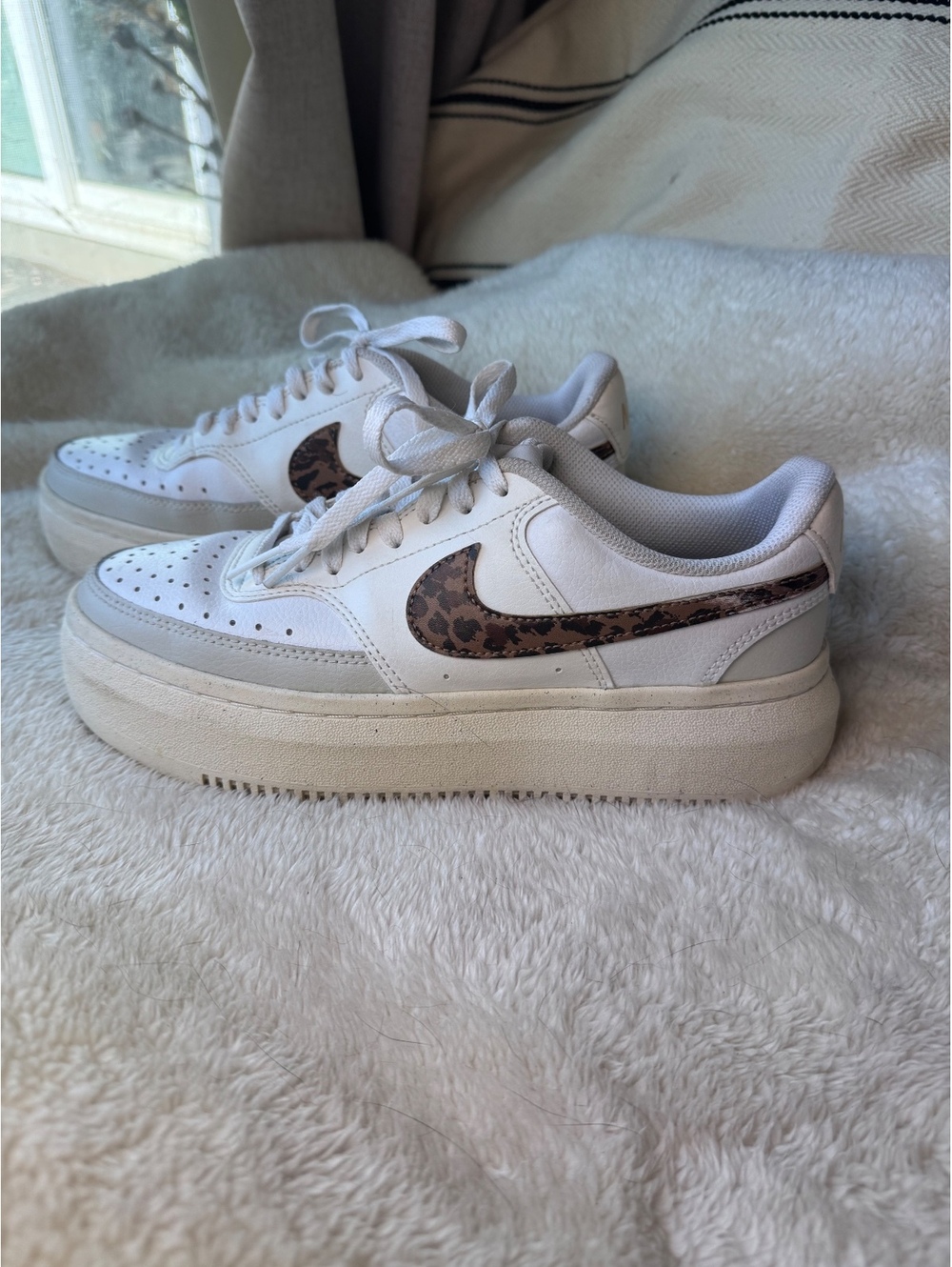 Nike Court Vision Alta Leopard Women’s 9.5 White Platform Sneakers DO2791-100